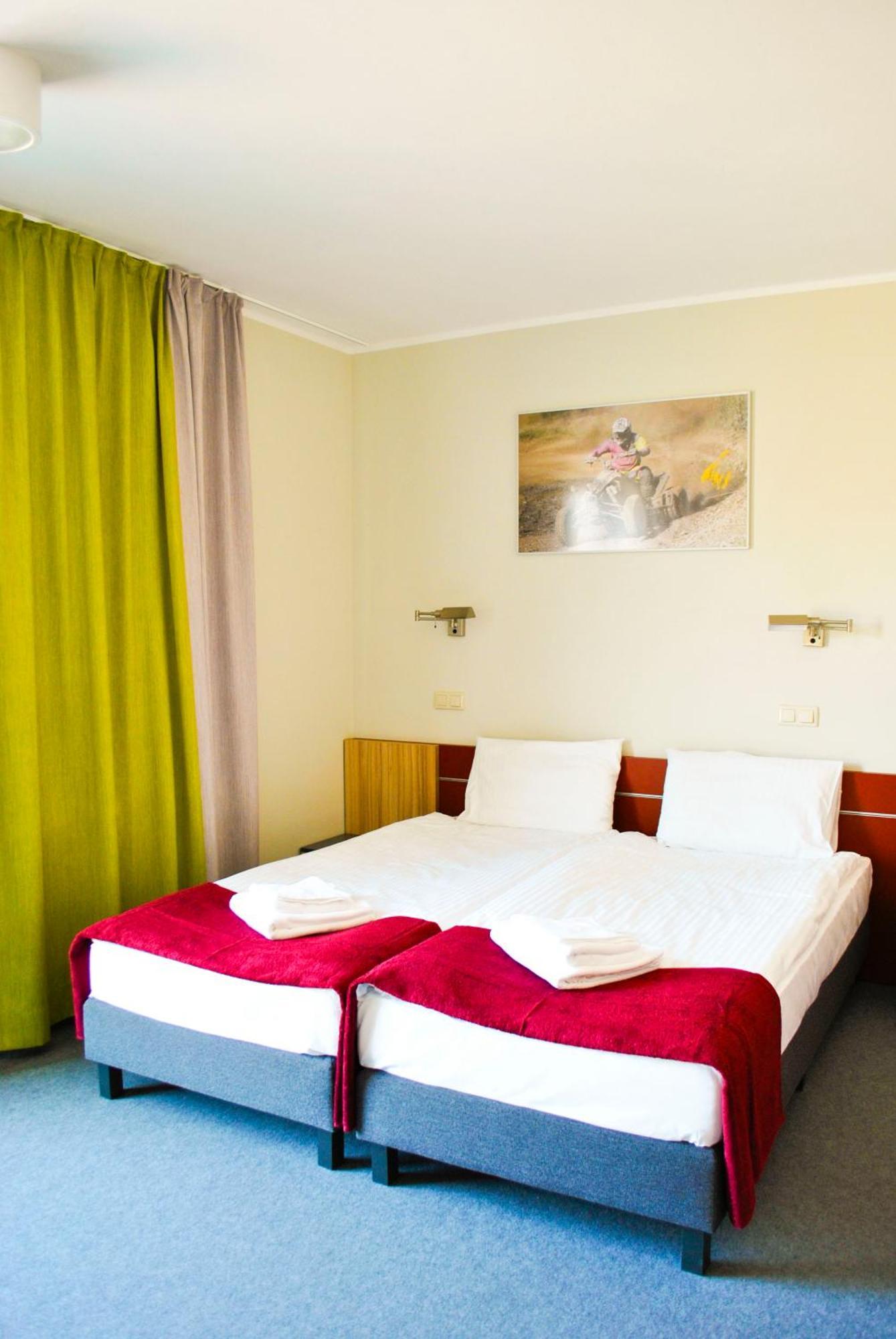 Hotel Aqua Zdrój Wałbrzych Exterior foto